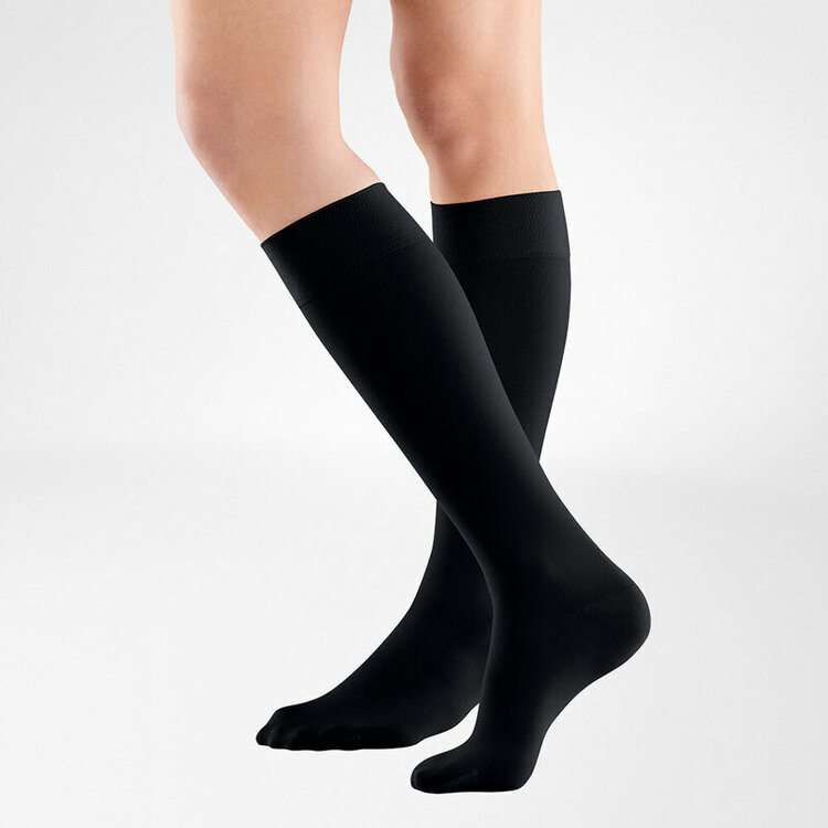 Bauerfeind - VenoTrain Soft - AD kniekousen - tricot band - klasse 2 - unisex - gesloten tenen - zwart - paar