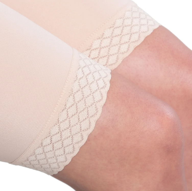 LipoElastic TF Variant - compressiebroek lage taille tot boven de knie met haakjes - detail