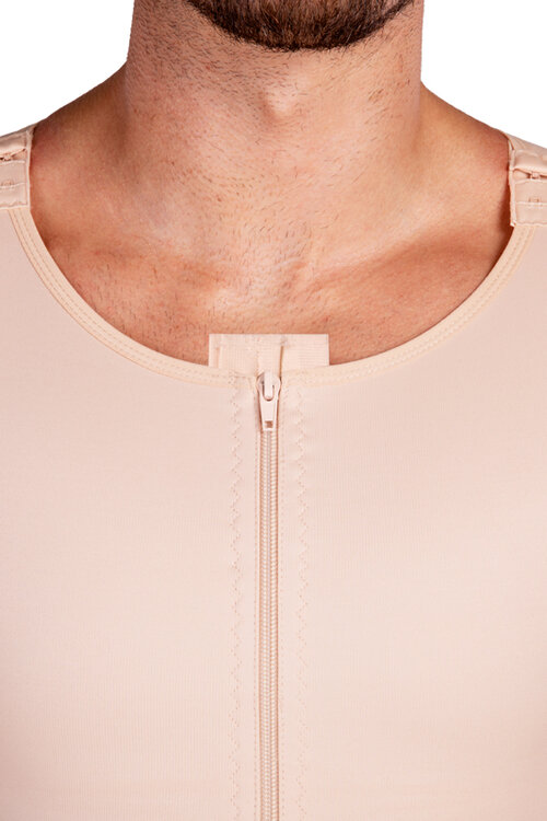 LipoElastic - MTm Comfort - drukvest voor mannen - voor gebruik na gynaecomastie - huidskleur - op model - detail