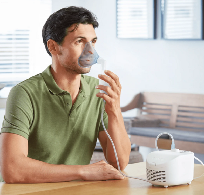 Omron C101 Essential compressor-vernevelaar - in gebruik