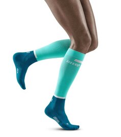 CEP the run socks - woman - ocean/petrol - tot onder de knie met voet - per paar CEP the run socks - woman - ocean/petrol - tot onder de knie met voet - per paar